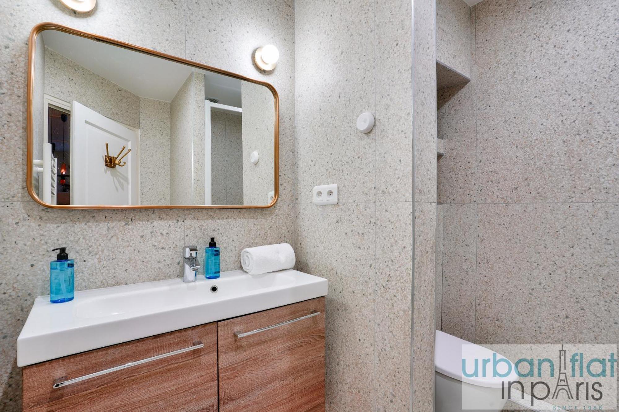 33 - Flat Av Des Champs-Elysees Παρίσι Εξωτερικό φωτογραφία